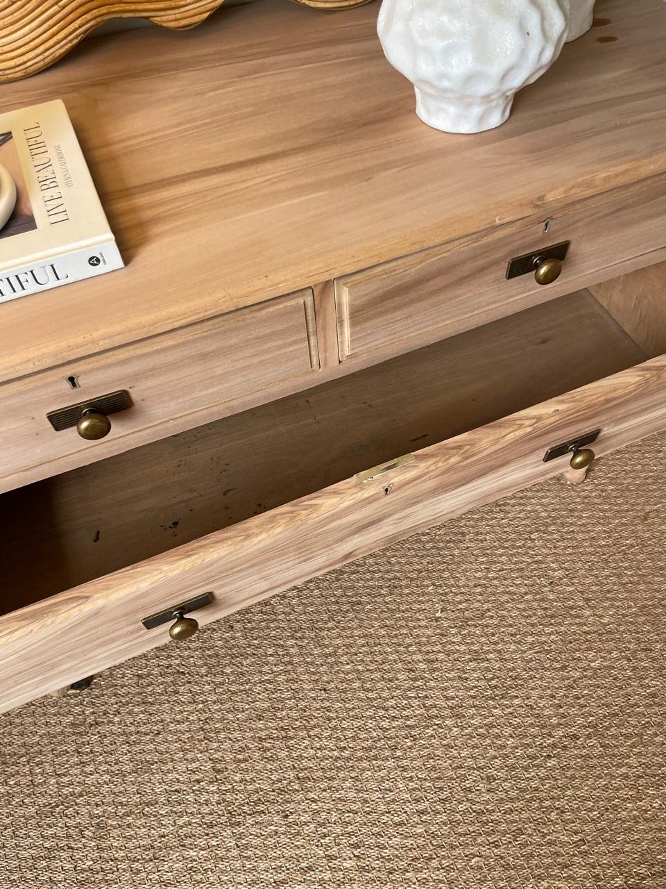 Elizabeth Chest of Draws