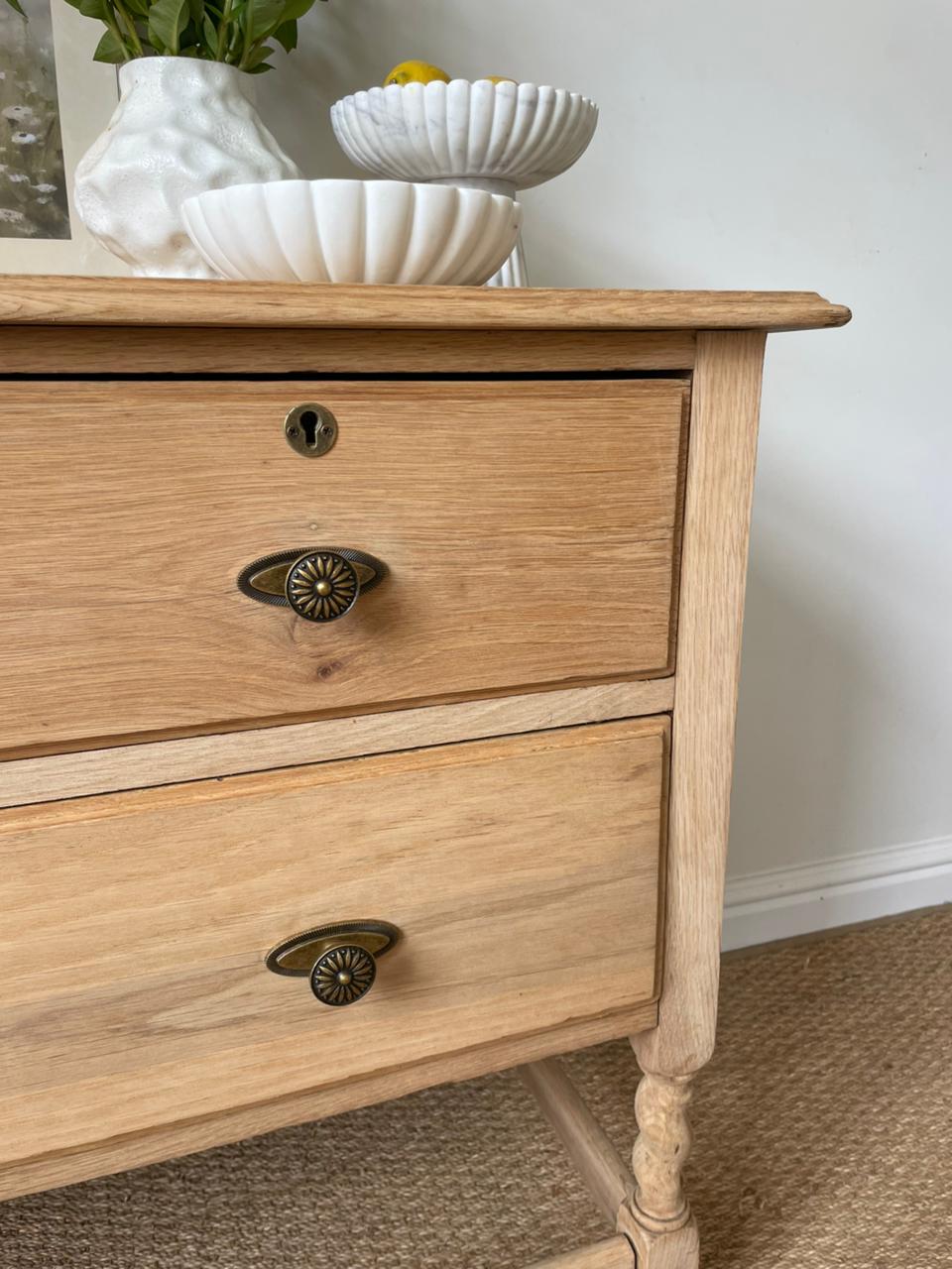 Somerset Chest