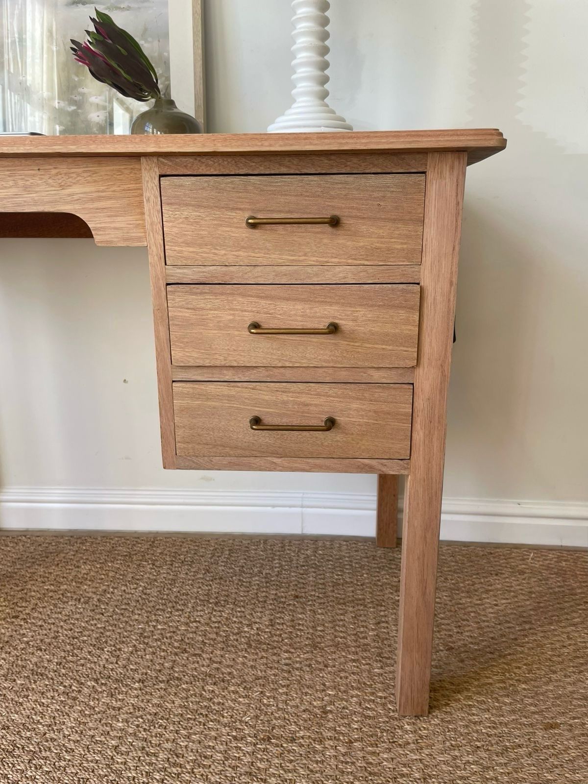 Charlotte Desk