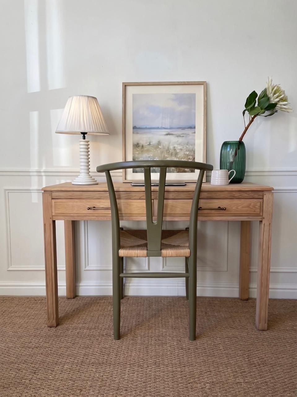 Sarah Desk