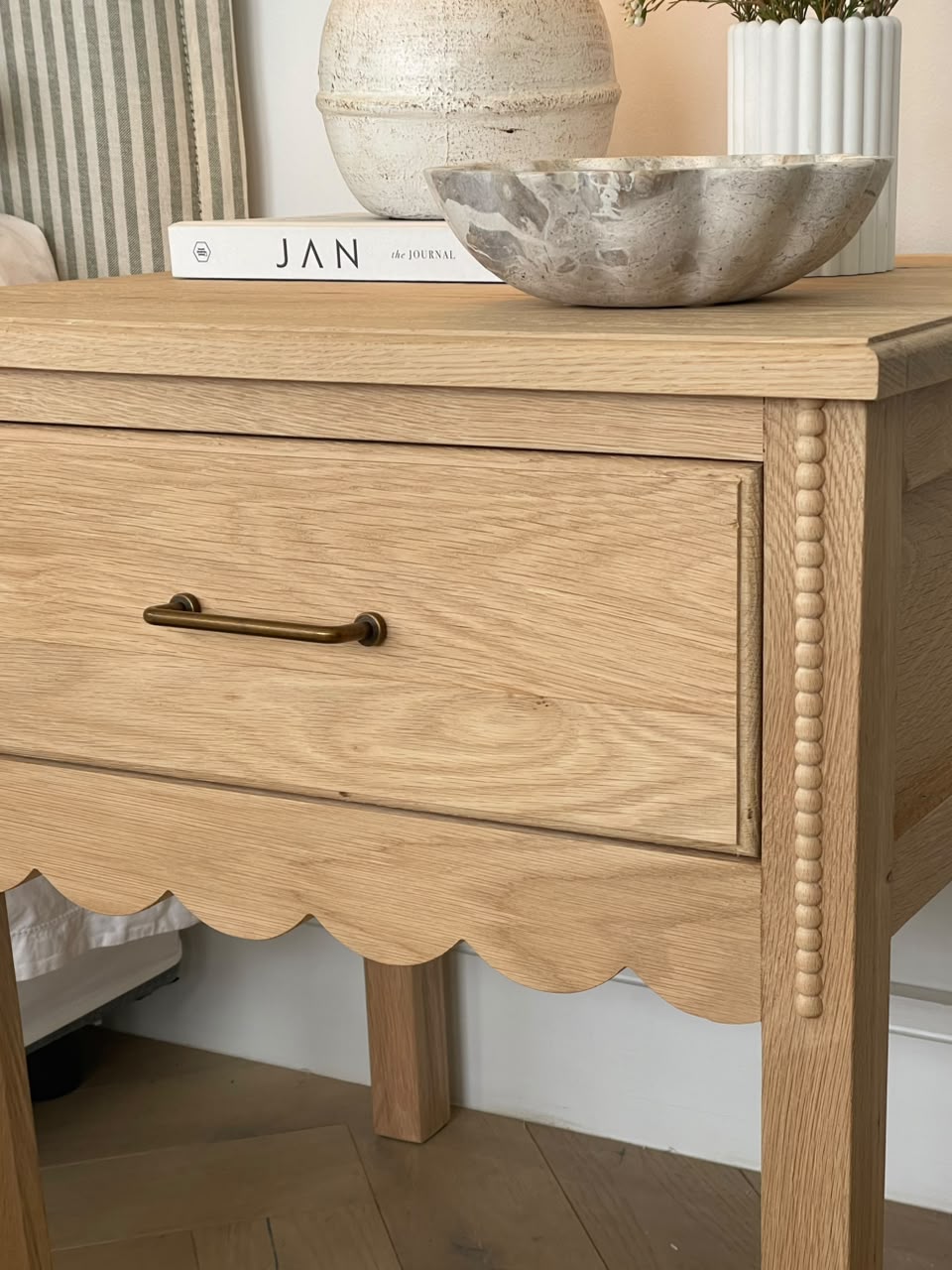 Daisy Bedside Table (White Willow Collection)