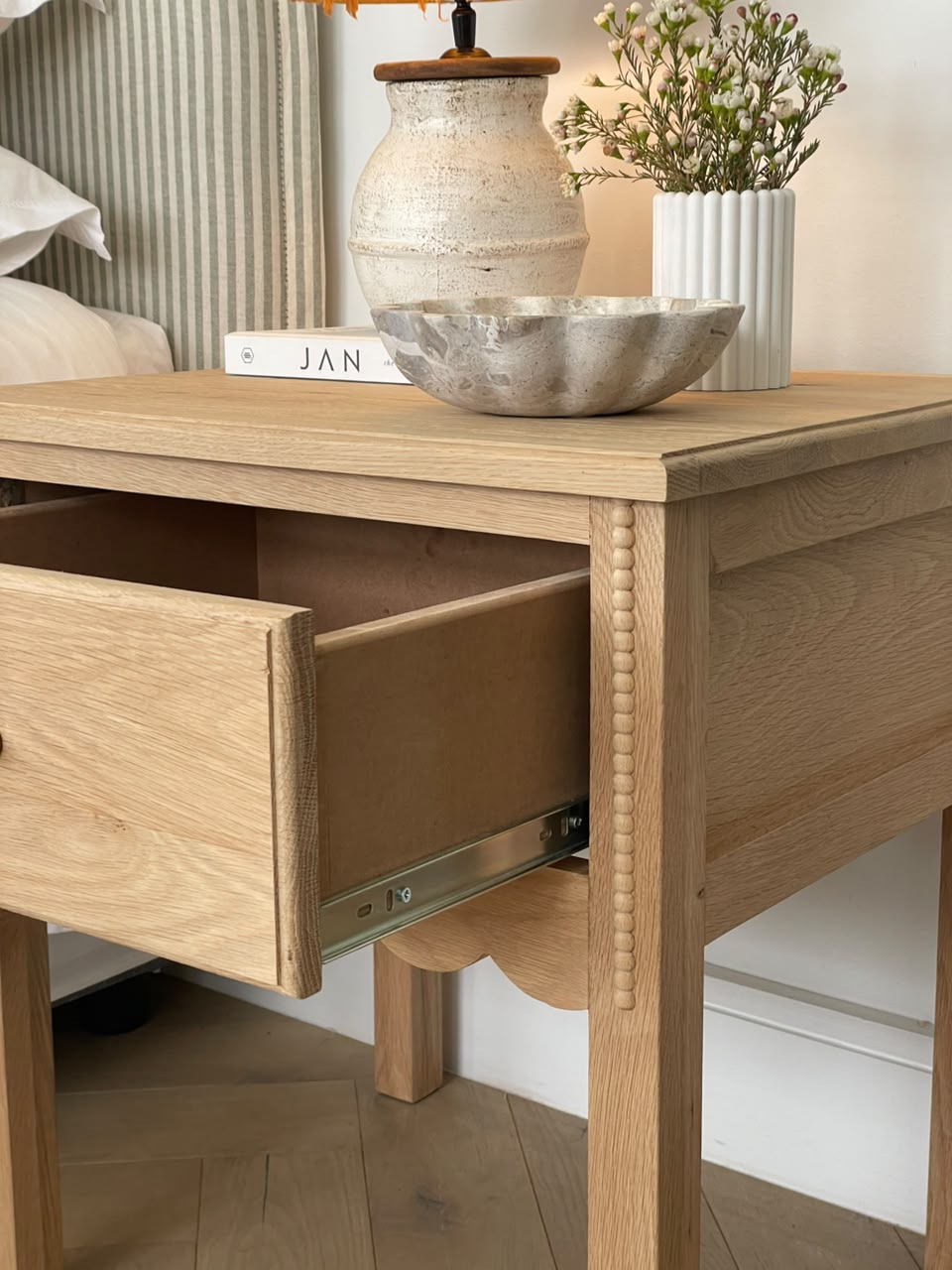 Daisy Bedside Table (White Willow Collection)