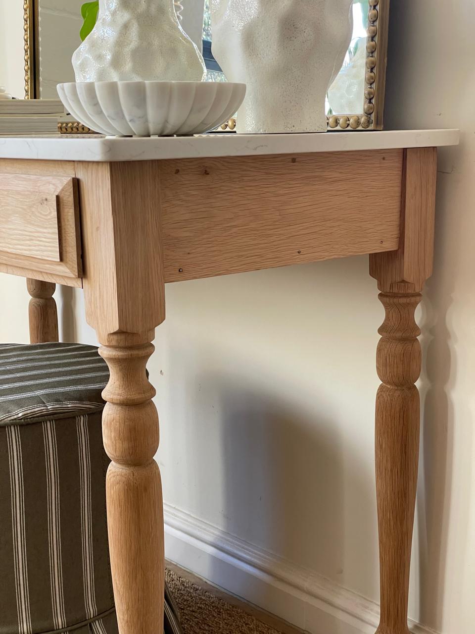 The Chloe Desk
