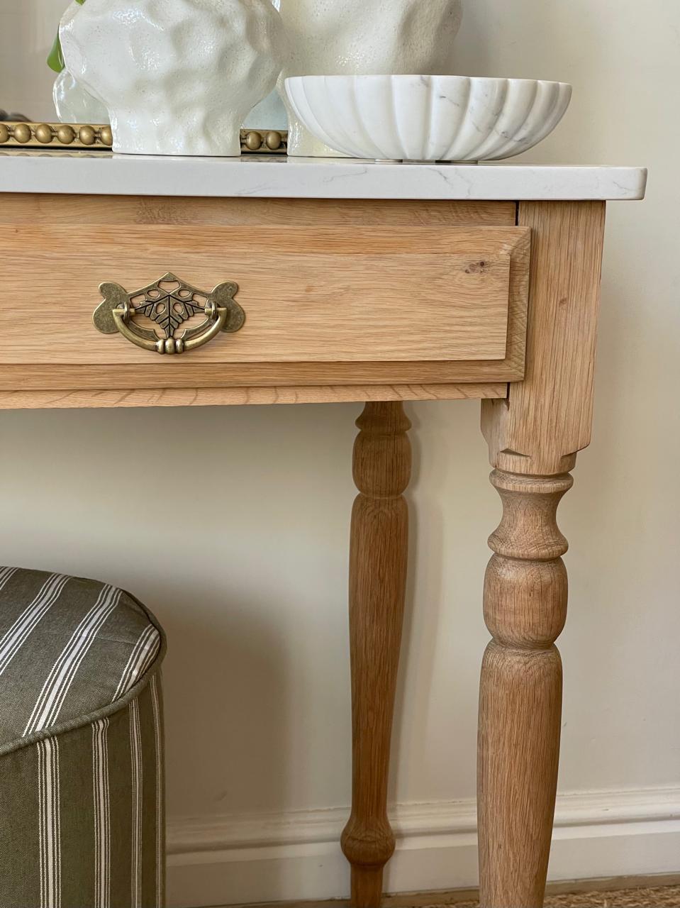 The Chloe Desk