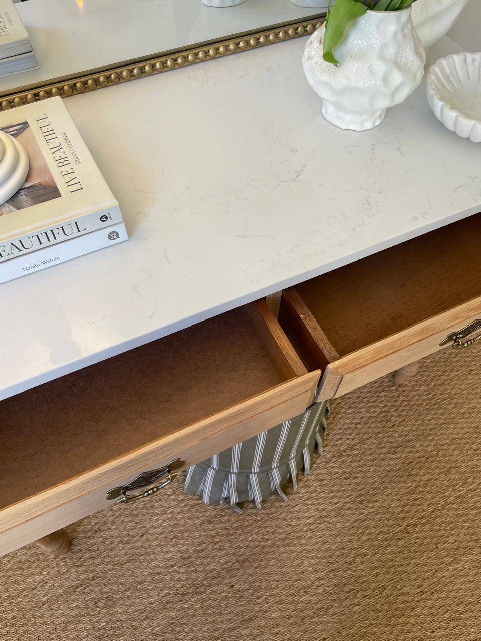 The Chloe Desk