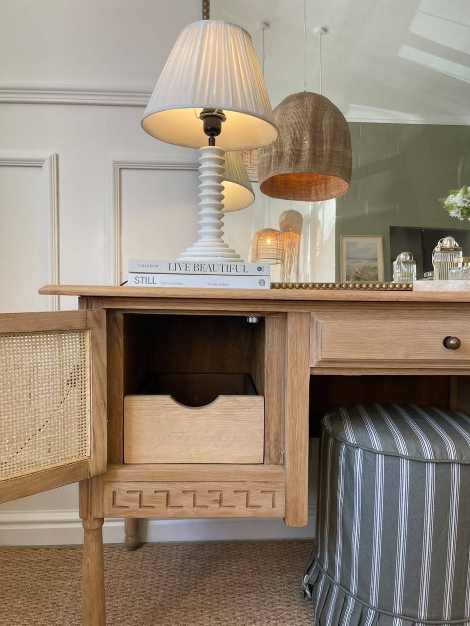 The Bella Desk/Dressing