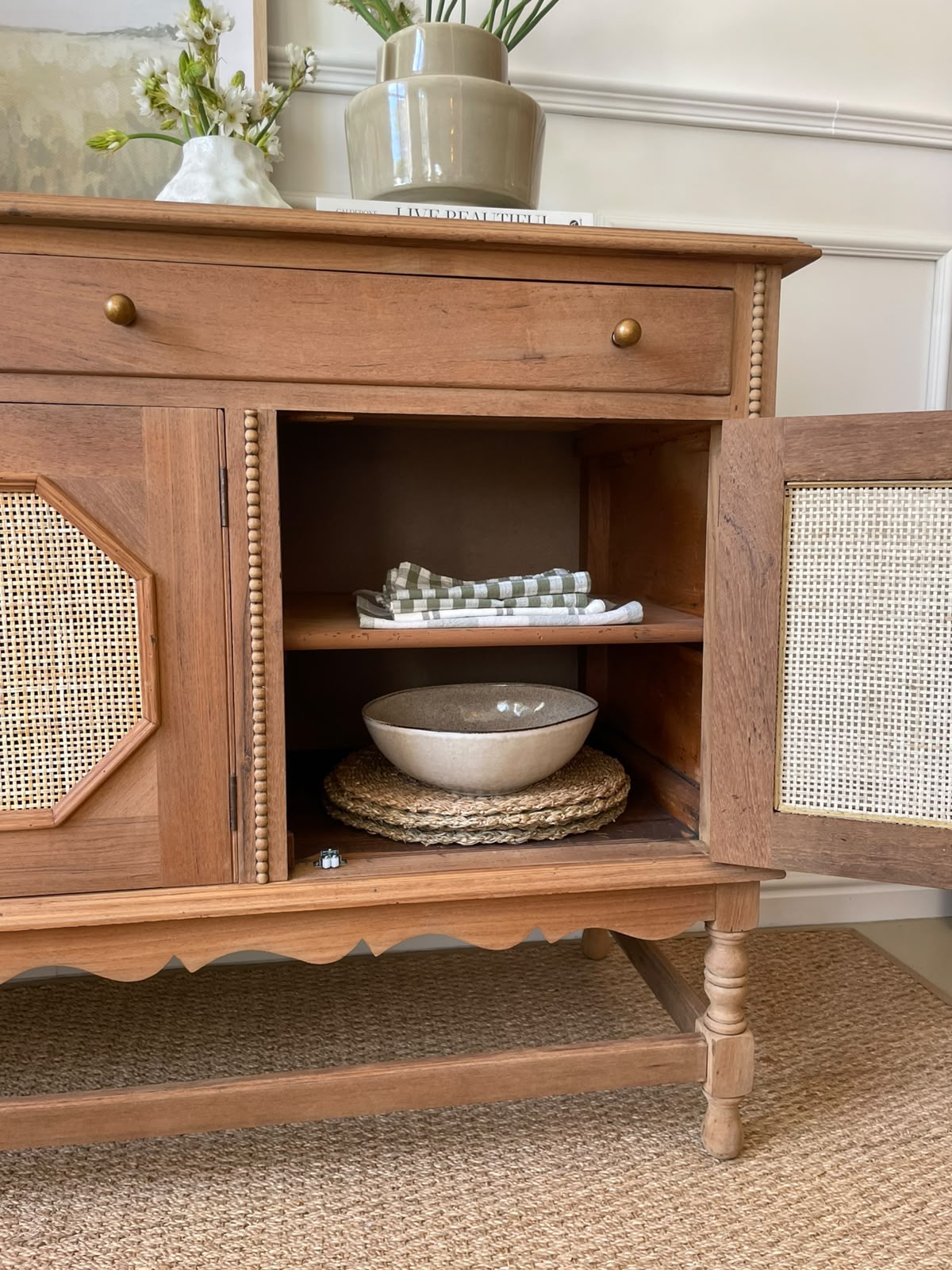 Angelo Server/Sideboard