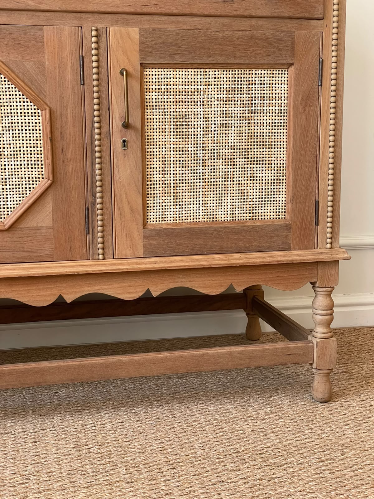 Angelo Server/Sideboard